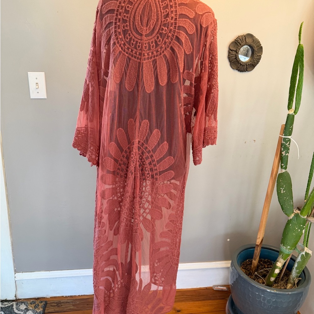 Lace Kimono - Picture 3 of 4